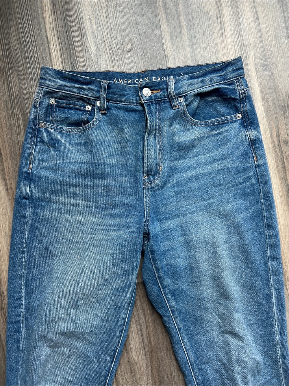 American Eagle Mom Jean - Picture 2 of 8